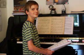 Hochbegabter Musiker: Hannes Joachimi. "Es macht auch Freude, bewundert zu werde